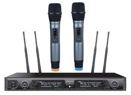 27 Studiomaster W2 Dual Handheld Wireless Microphone