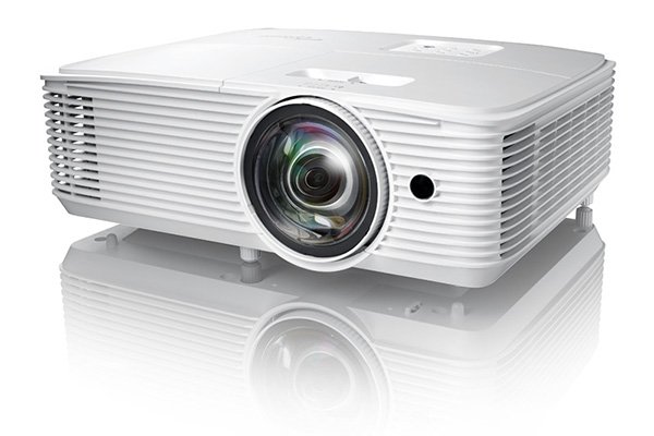 71 Optoma W318ST projector