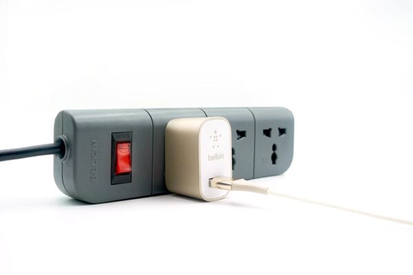 Belkin Essential Series 3-socket Surge Protector F9e300zb1.5mgry