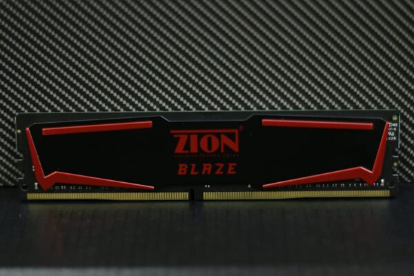Zion Blaze 8gb Ddr4 Pc2400 Gaming Ub Dimm-1 Year Warranty